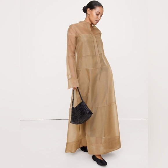 Banana Republic Dresses & Skirts - NWT! Banana Republic Organza Maxi Shirt Dress - Size Medium